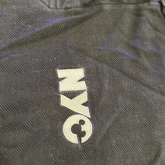 Disney NYC XL well worn - Picture 3 of 4